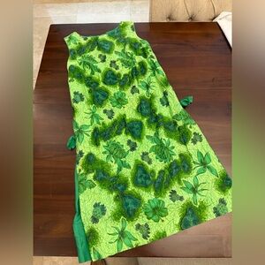 1960s Royal Hawaiian Shift Dress Made in Hawaii